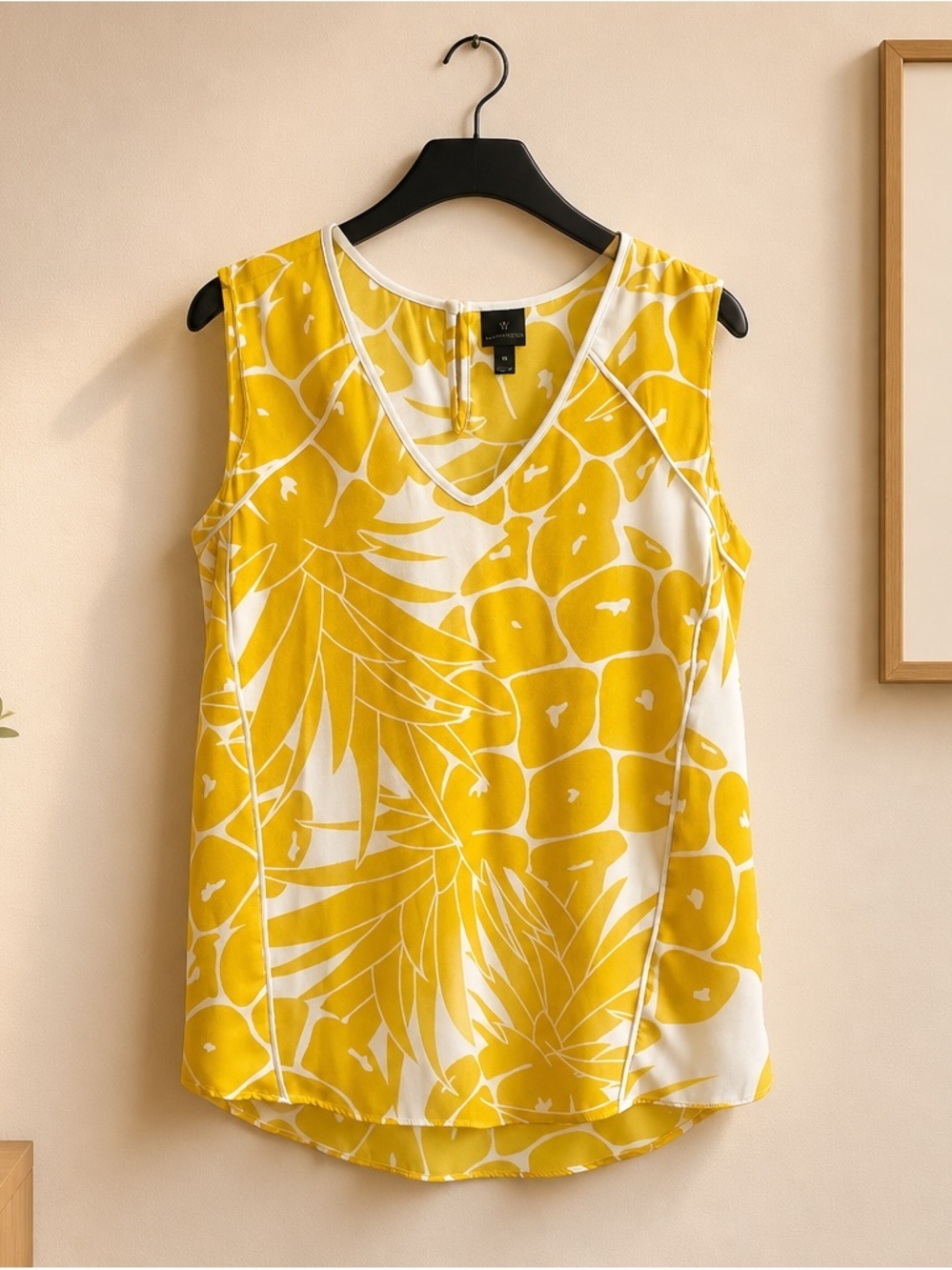 Worthington Sleeveless V-Neck Yellow Pineapple Print Top